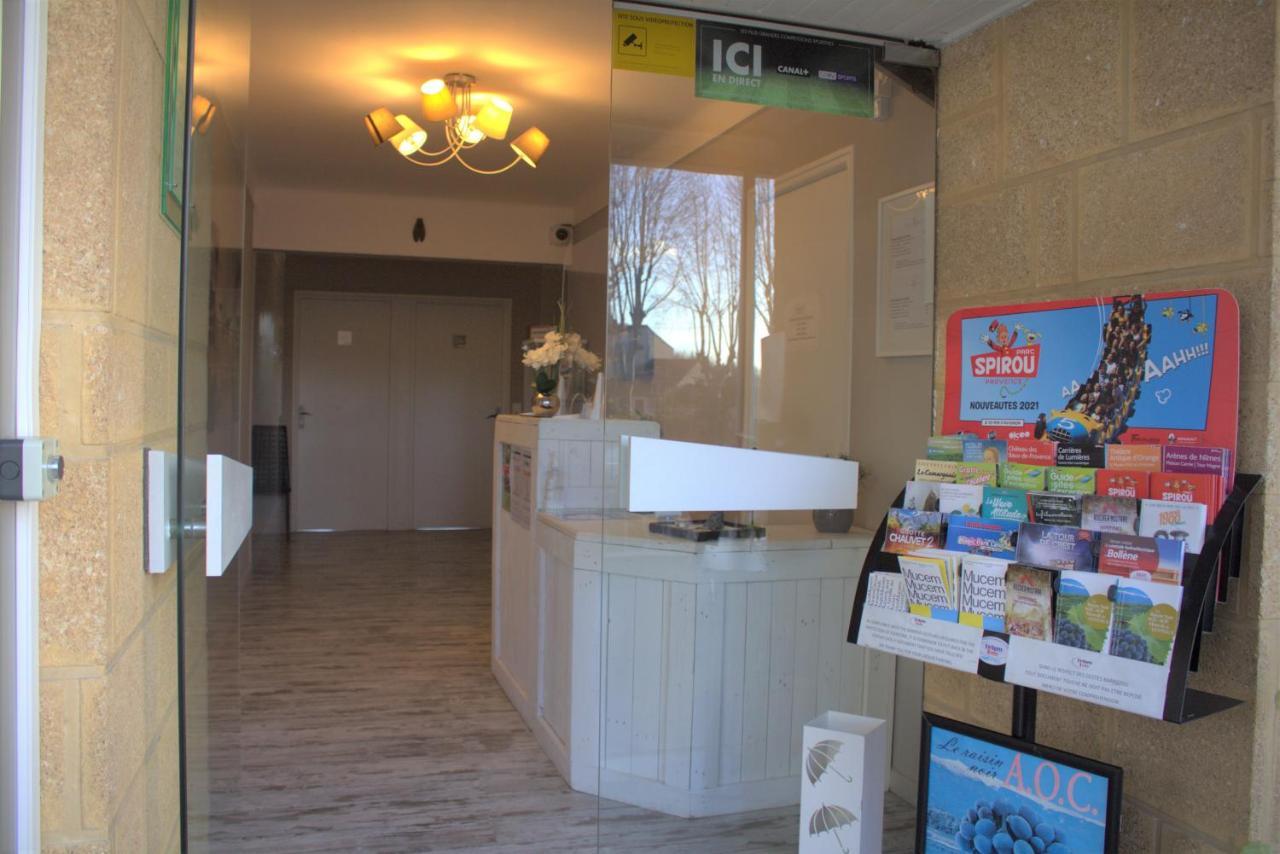 Logis Hotel Le Clement V Roquemaure  Kültér fotó