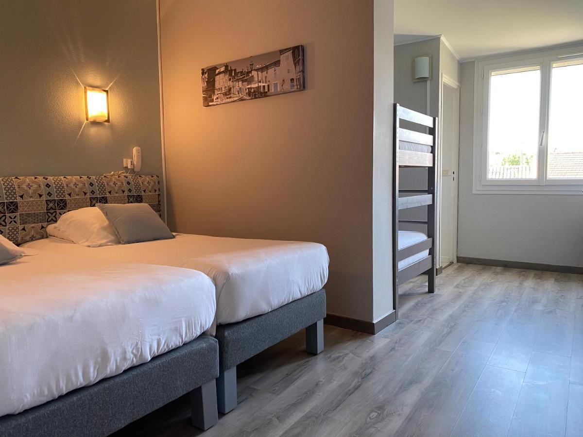 Logis Hotel Le Clement V Roquemaure  Kültér fotó