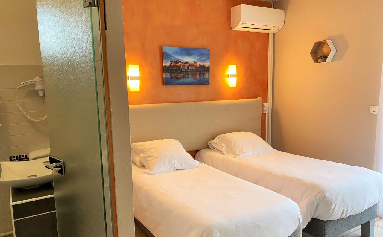 Logis Hotel Le Clement V Roquemaure  Kültér fotó